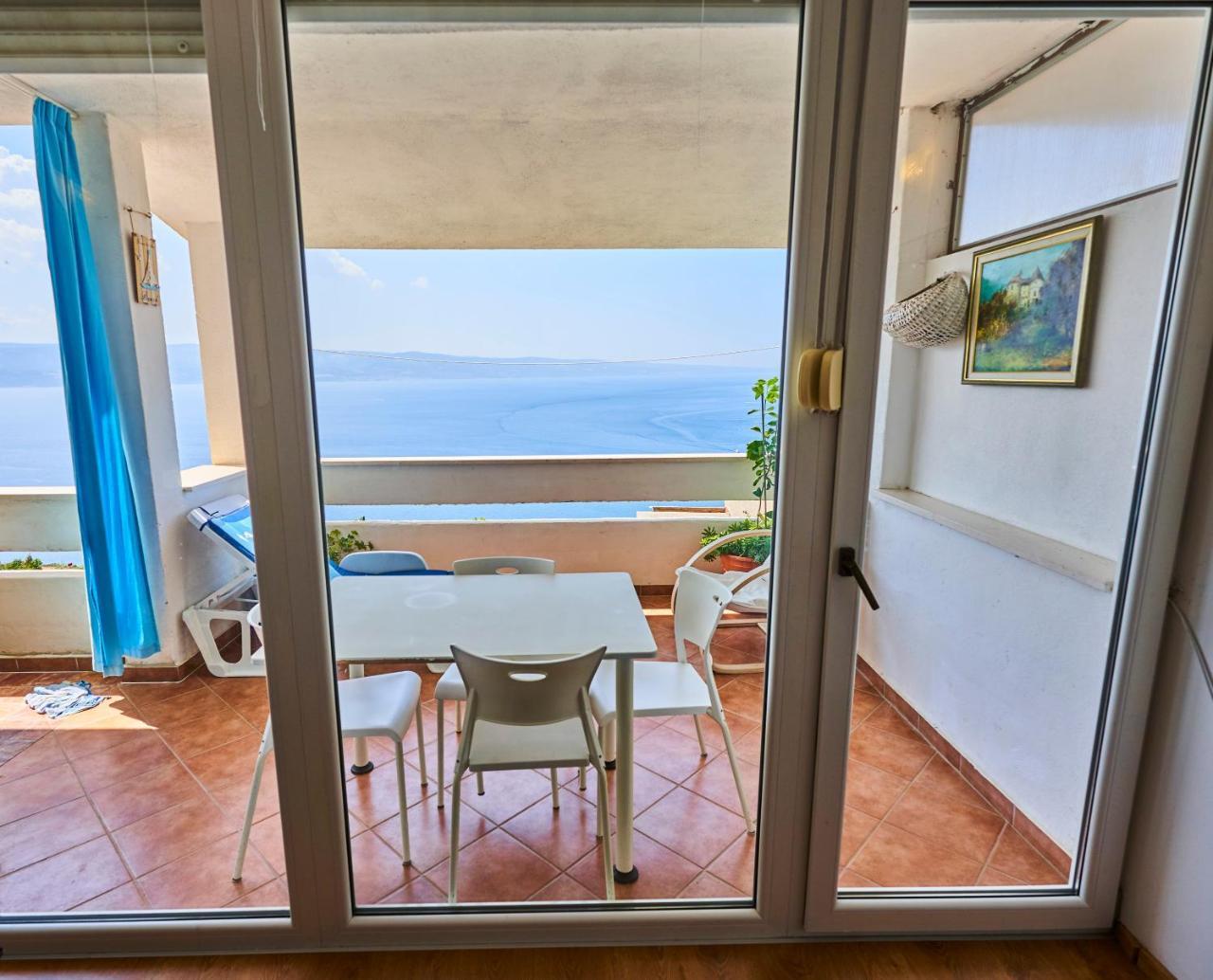 Apartments Milina Omiš Esterno foto